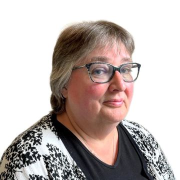 Portrait of Julie Leake